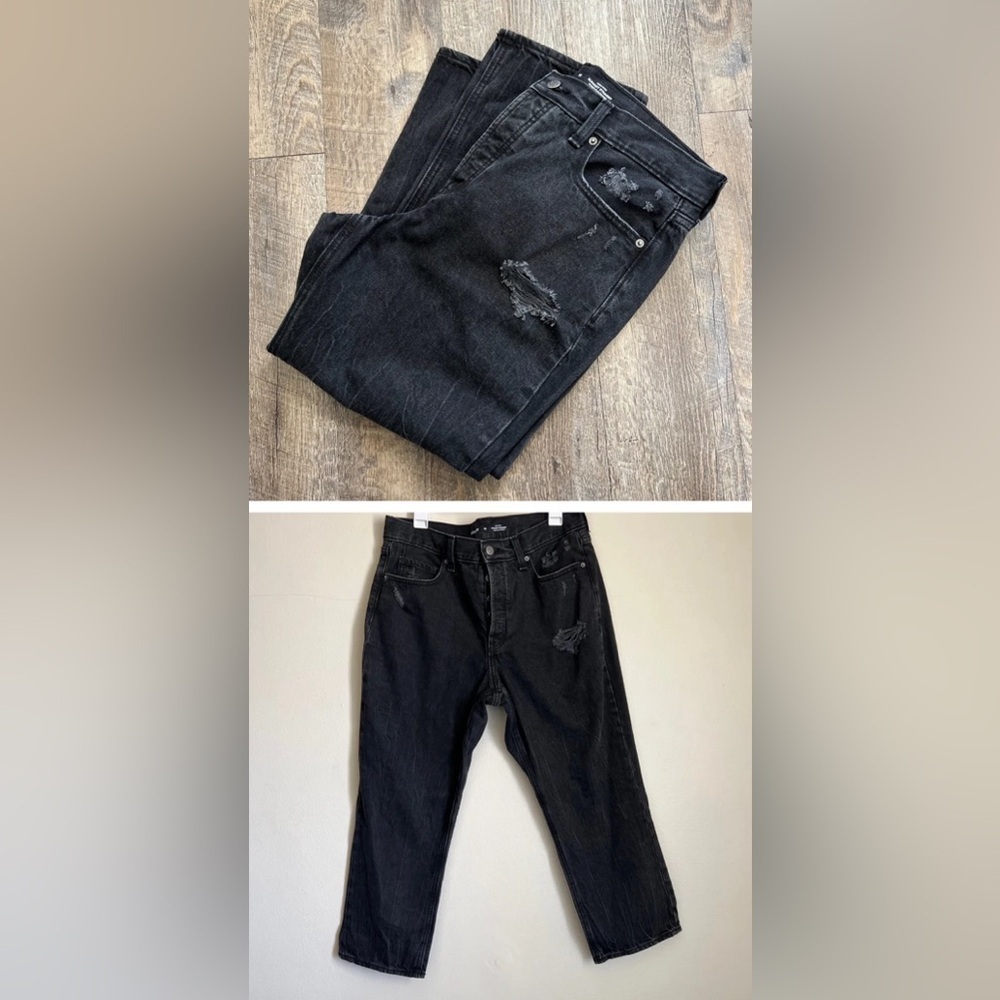 NWT- 4- distressed slouched straight 
Secret slim Old Navy Black  JEANS